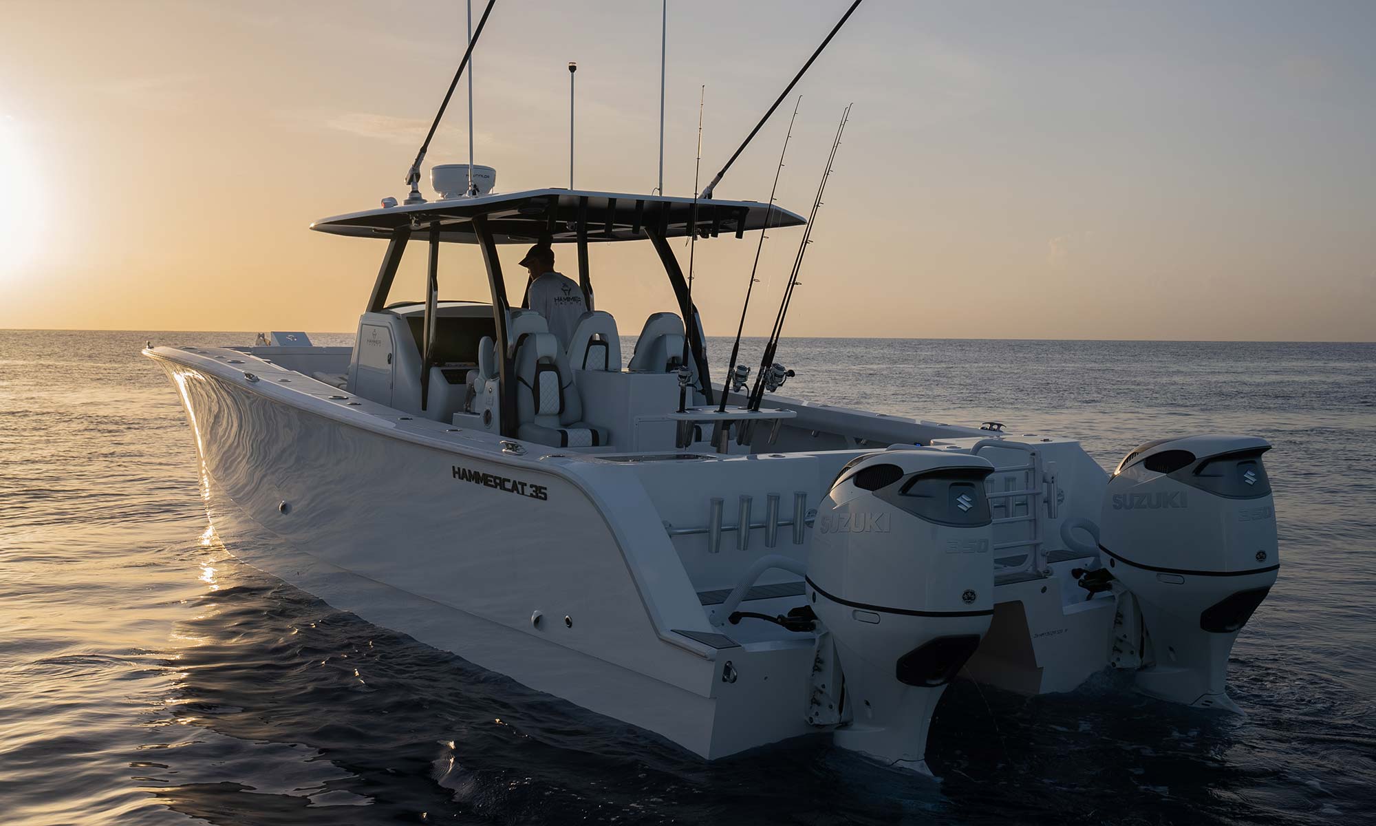 HammerCat 35 running with its high sportfish bow
